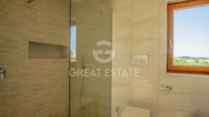 Image No.22-2 Bed Country House for sale