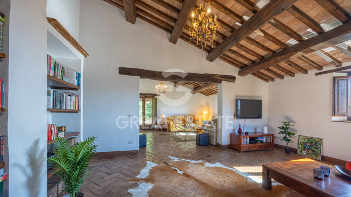 Image No.32-4 Bed Country House for sale