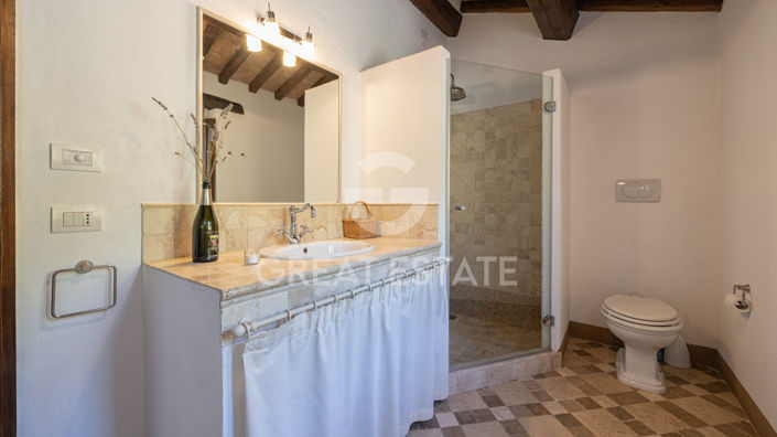 Image No.42-4 Bed Country House for sale