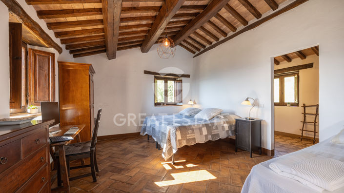 Image No.43-4 Bed Country House for sale