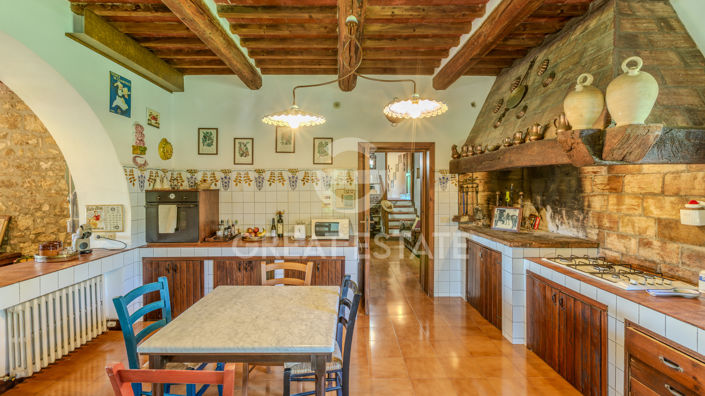 Image No.27-4 Bed Country House for sale