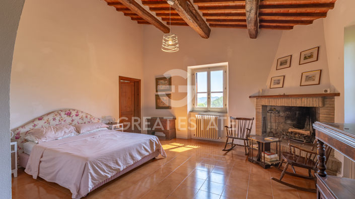 Image No.30-4 Bed Country House for sale
