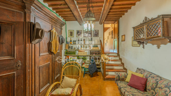 Image No.41-4 Bed Country House for sale