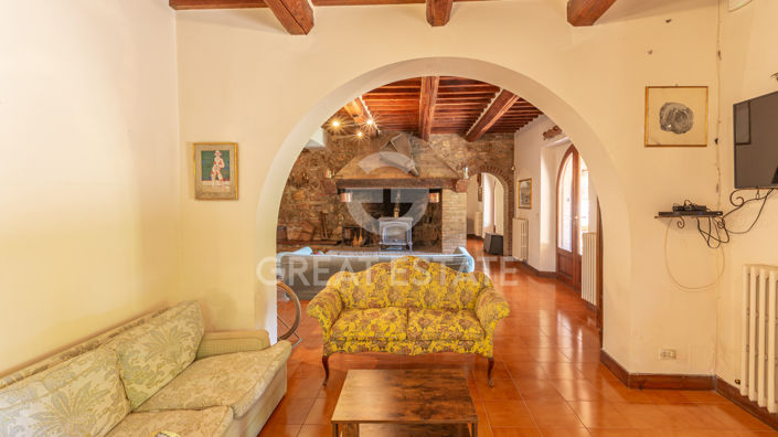 Image No.6-4 Bed Country House for sale
