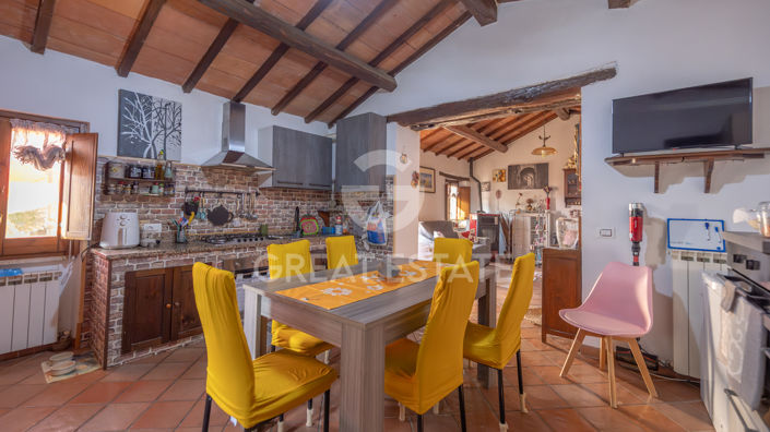 Image No.29-8 Bed Country House for sale