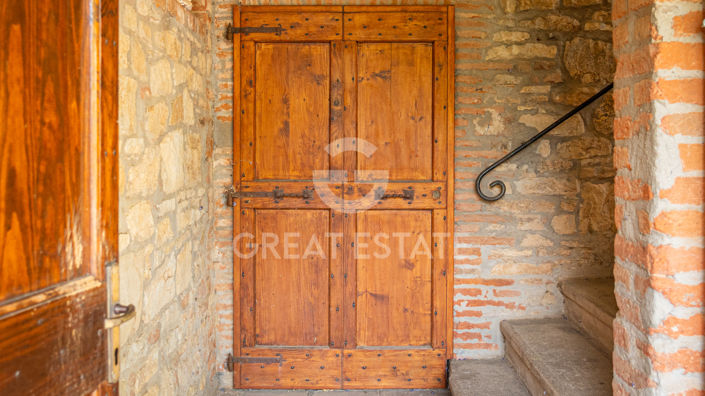 Image No.33-8 Bed Country House for sale