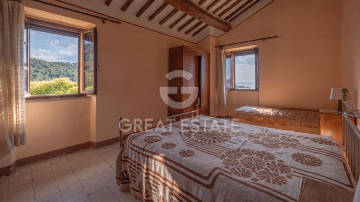 Image No.34-8 Bed Country House for sale
