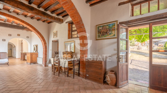 Image No.6-8 Bed Country House for sale
