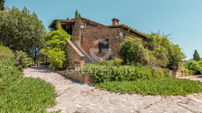 Image No.15-Maison de campagne de 7 chambres à vendre à Montepulciano