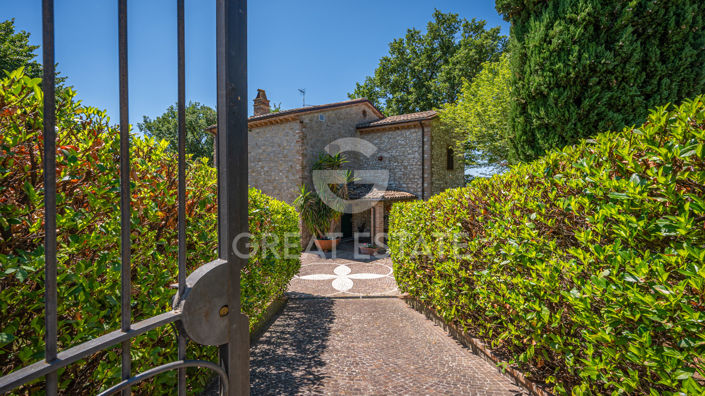 Image No.16-2 Bed Country House for sale