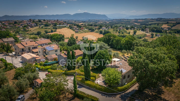 Image No.17-2 Bed Country House for sale