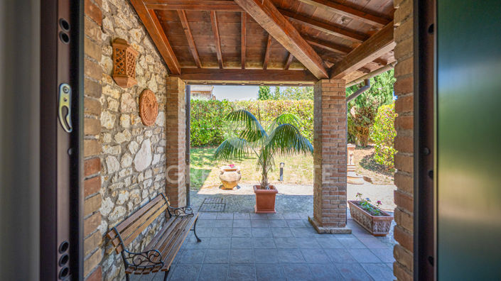 Image No.20-2 Bed Country House for sale