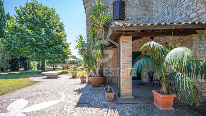 Image No.22-2 Bed Country House for sale