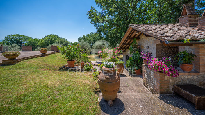 Image No.32-2 Bed Country House for sale