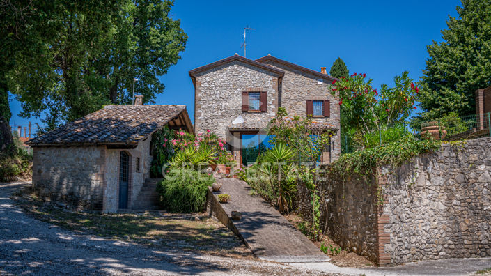 Image No.33-2 Bed Country House for sale
