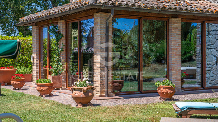 Image No.36-2 Bed Country House for sale