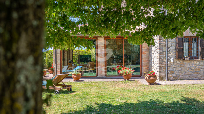 Image No.37-2 Bed Country House for sale