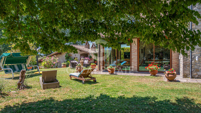 Image No.38-2 Bed Country House for sale