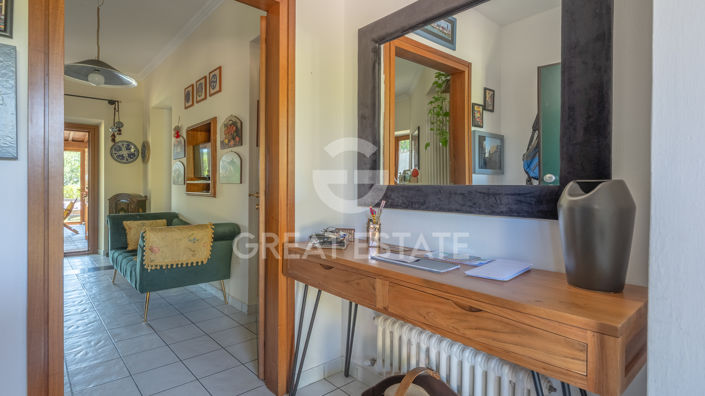 Image No.5-2 Bed Country House for sale