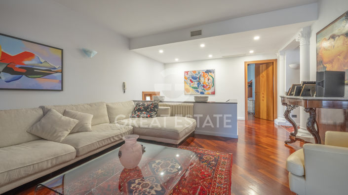 Image No.60-2 Bed Country House for sale