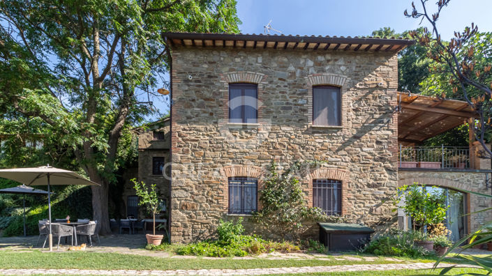Image No.15-7 Bed Country House for sale