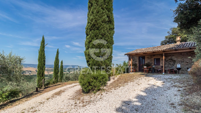 Image No.19-7 Bed Country House for sale