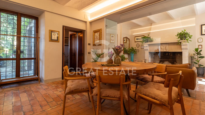 Image No.22-7 Bed Country House for sale