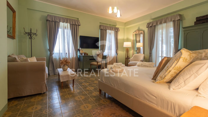 Image No.29-7 Bed Country House for sale