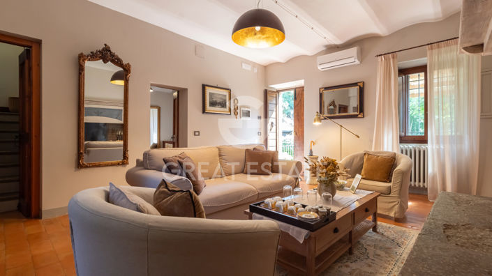 Image No.32-7 Bed Country House for sale