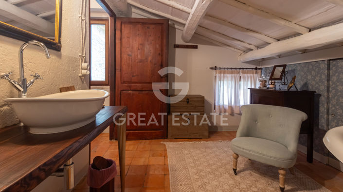Image No.47-7 Bed Country House for sale