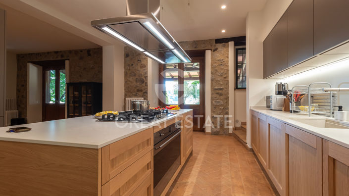 Image No.43-6 Bed Country House for sale