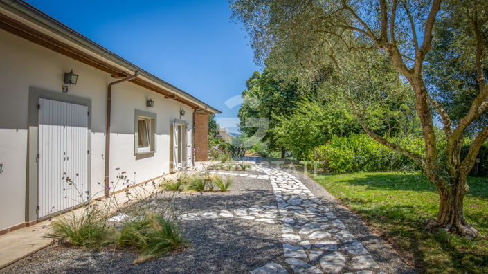 Image No.6-6 Bed Country House for sale