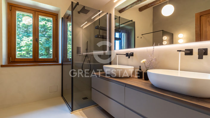 Image No.57-6 Bed Country House for sale