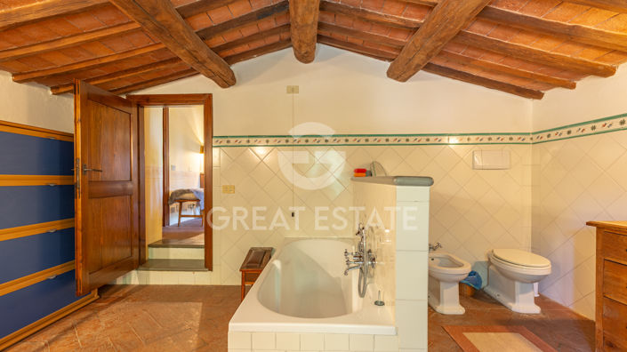 Image No.32-9 Bed Country House for sale