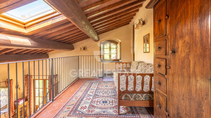 Image No.42-9 Bed Country House for sale
