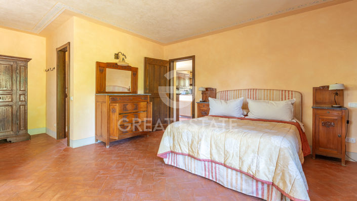 Image No.44-9 Bed Country House for sale