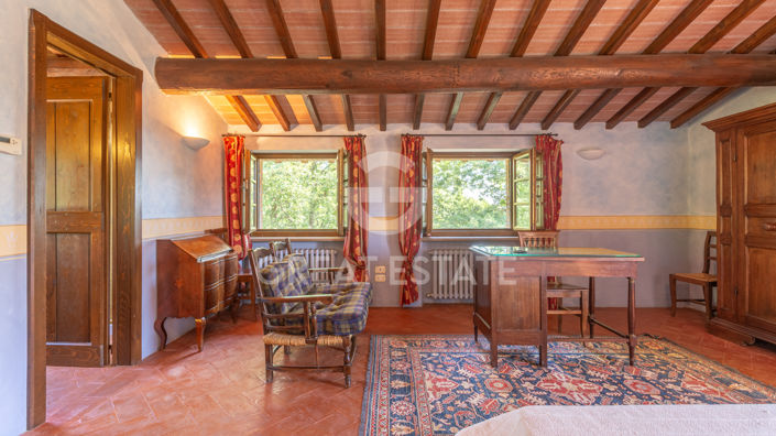 Image No.47-9 Bed Country House for sale