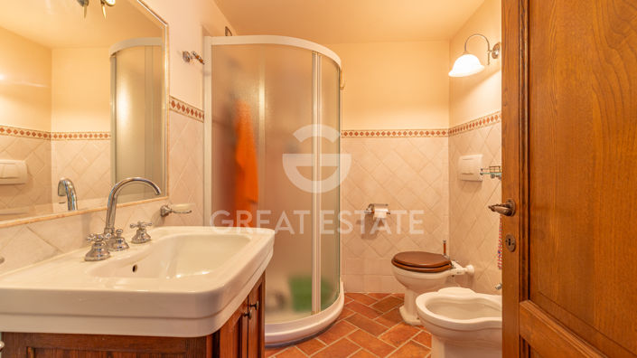 Image No.54-9 Bed Country House for sale
