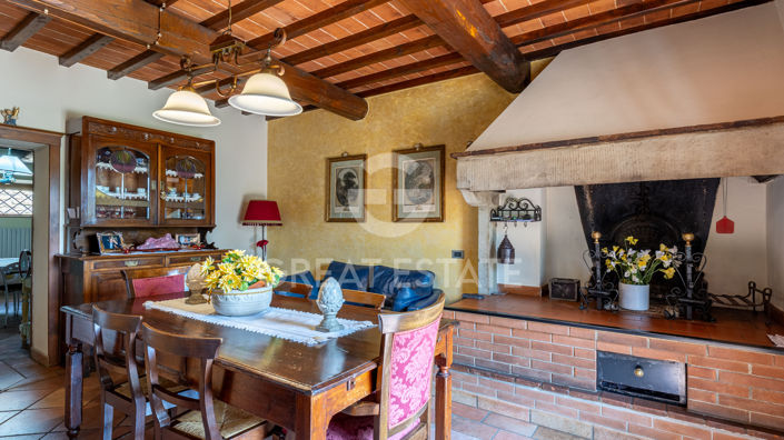Image No.26-5 Bed Country House for sale