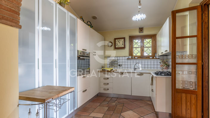 Image No.27-5 Bed Country House for sale