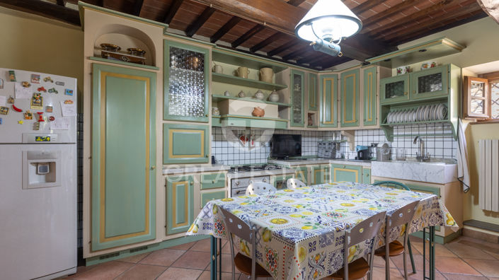 Image No.28-5 Bed Country House for sale