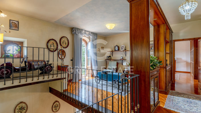 Image No.30-5 Bed Country House for sale
