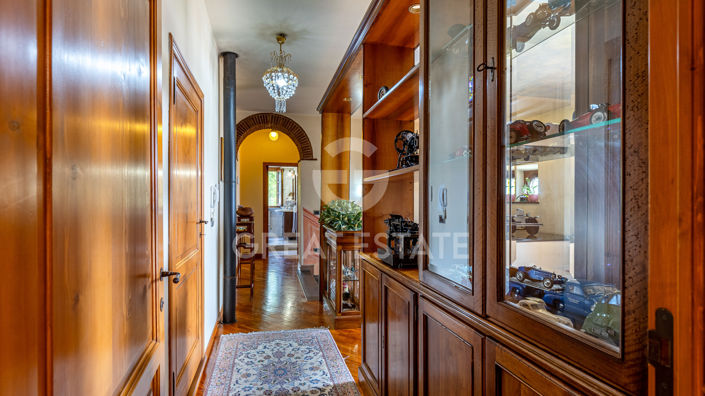 Image No.31-5 Bed Country House for sale