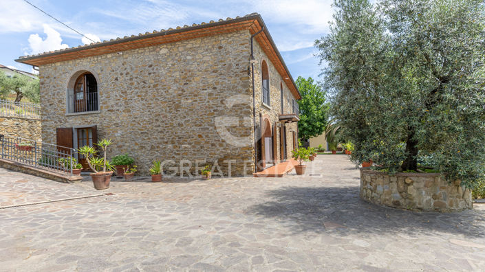 Image No.8-5 Bed Country House for sale