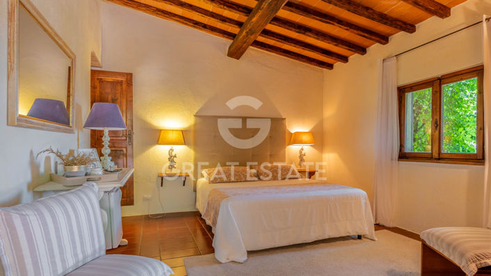 Image No.32-12 Bed Country House for sale
