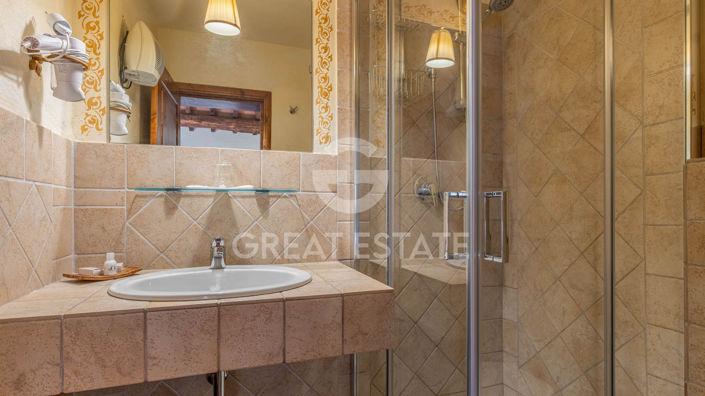 Image No.36-12 Bed Country House for sale