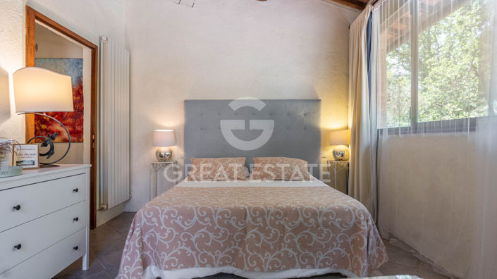 Image No.41-12 Bed Country House for sale
