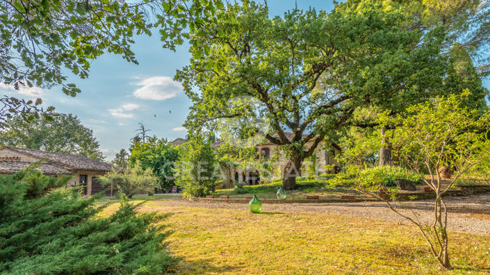 Image No.22-9 Bed Country House for sale