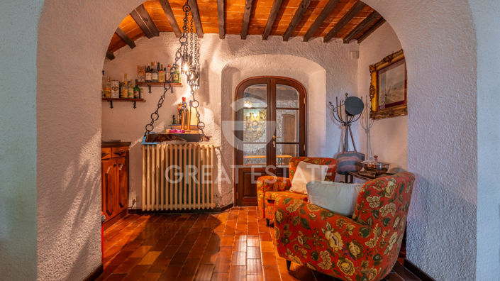 Image No.25-9 Bed Country House for sale