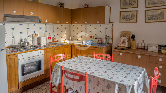 Image No.37-9 Bed Country House for sale